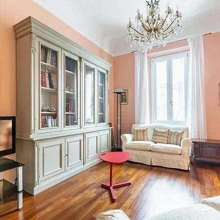Guesthost - Stibbert & Statuto Elegant Flat With Balcony