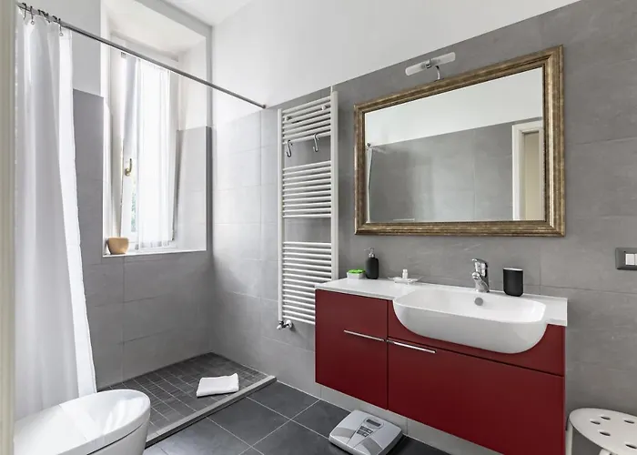 Guesthost - Stibbert & Statuto Elegant Flat With Balcony