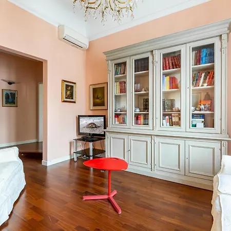 Stibbert & Statuto Elegant Flat With Balcony Apartment